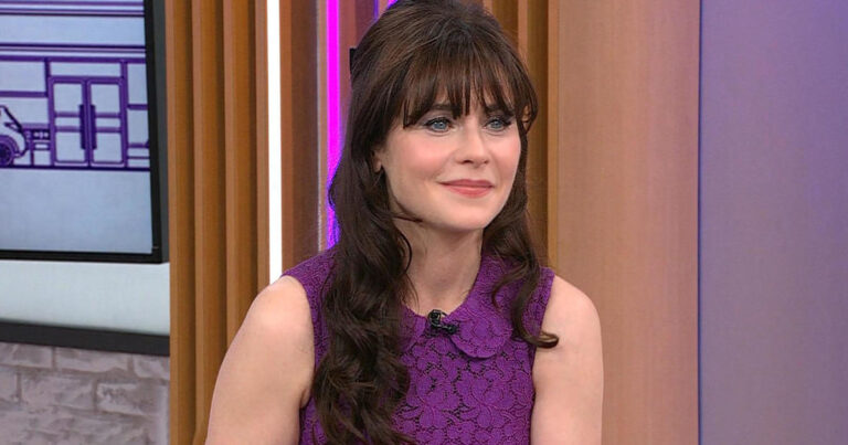 0730 cmo zooeydeschanel intv mid