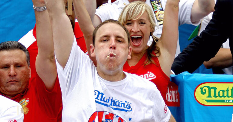 joey chestnut competitive eater