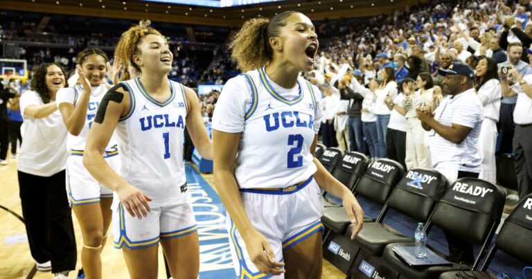 urlhttps3A2F2Fcalifornia times brightspot.s3.amazonaws.com2Fdd2F182F841631b84612b434b50c768814bd2F1484562 la sp ncaa wbb ucla south carolina 42 gmf