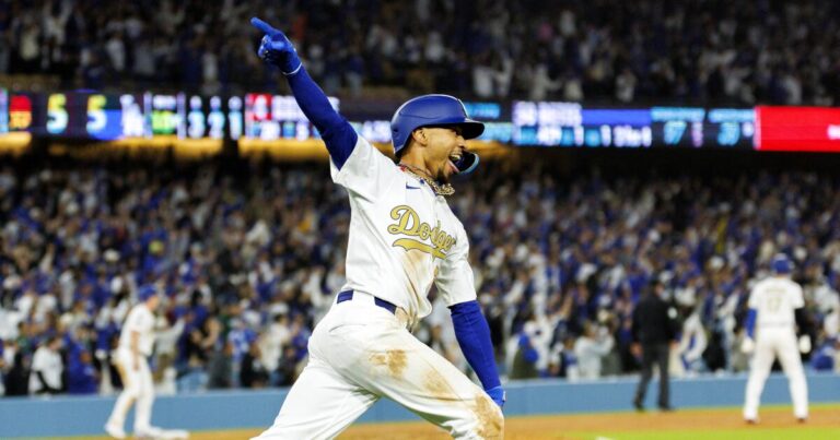 urlhttps3A2F2Fcalifornia times brightspot.s3.amazonaws.com2Fe22Fc32F494e83b04b90b1aeb5634b4d83172F1499877 sp mlb dodgers tigers 33 gmf