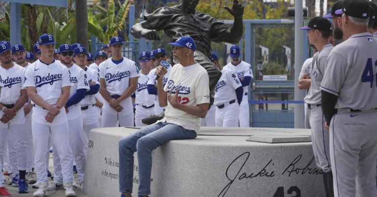 urlhttps3A2F2Fcalifornia times brightspot.s3.amazonaws.com2F242F1b2F982bbf1d48ceaae84e03de9d2db32Fjackie robinson day baseball 64737