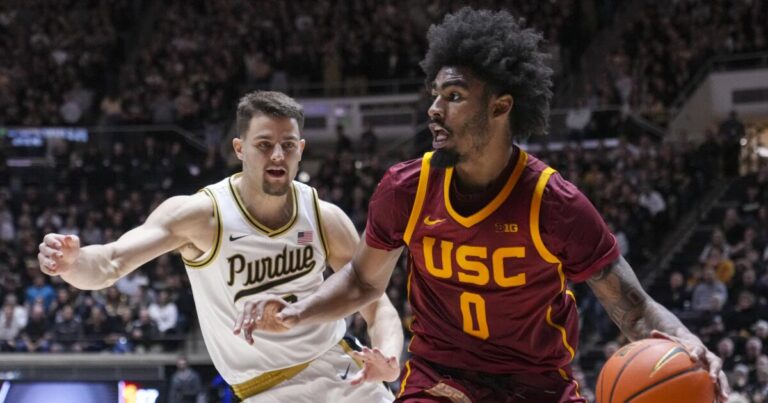 urlhttps3A2F2Fcalifornia times brightspot.s3.amazonaws.com2F492F262Fb5a9477d43b19cc64d67dde7c6da2Fusc purdue basketball 25774