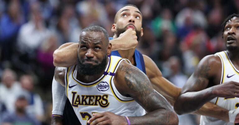 urlhttps3A2F2Fcalifornia times brightspot.s3.amazonaws.com2F672F542Ff622cce7453c817ea256d7c1ce222F1503354 sp 0427 lakers twolves gm4 rcg 14