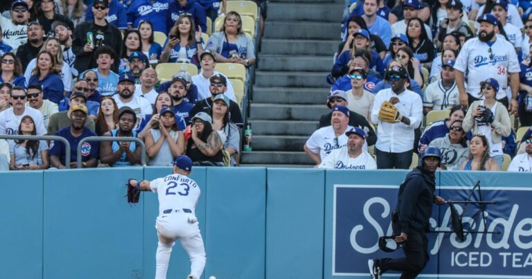 urlhttps3A2F2Fcalifornia times brightspot.s3.amazonaws.com2F9d2F612Fb548dab0483d92da7381205e53422F1501848 sp 0413 dodgers cubs rcg 5215