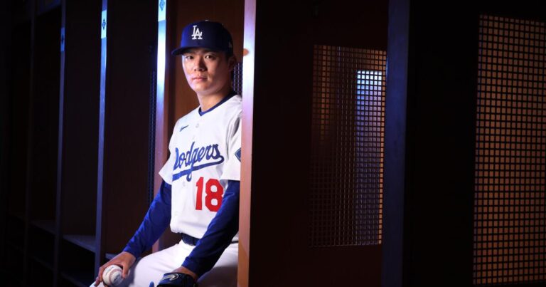 urlhttps3A2F2Fcalifornia times brightspot.s3.amazonaws.com2F9e2F202Fa88b7a9e47f7864f57e09d0c4d542F1495311 sp dodgers photo day wjs010