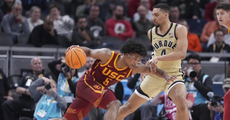urlhttps3A2F2Fcalifornia times brightspot.s3.amazonaws.com2Fdd2F302F3aad6cc74cf3b9a61f1ea626dff92Fb10 usc purdue basketball 16675