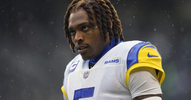 urlhttps3A2F2Fcalifornia times brightspot.s3.amazonaws.com2Fe82Ff62F1cd35d7a4f05919ef94738274e2a2Frams seahawks football 17195