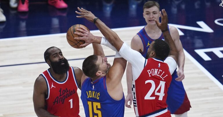 urlhttps3A2F2Fcalifornia times brightspot.s3.amazonaws.com2F992F7d2Ff49596f04e03ae0ff5e759abd5982Fclippers nuggets basketball 33451